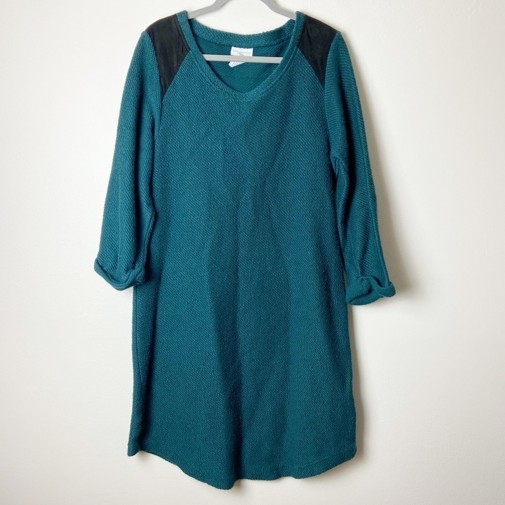 SOFT SURROUNDINGS • Women’s Green Knit Sweater Dress with Faux Suede Detailing